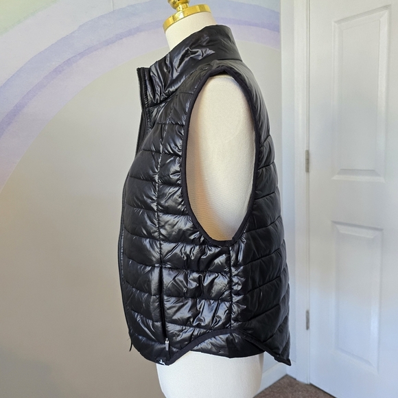 Joylab | Medium | Black Quilted Puffer Vest - Picture 5 of 9